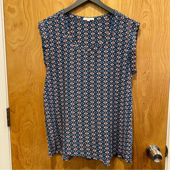 Pleione sleeveless blouse - Picture 1 of 4